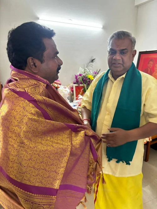 தமிழக வெற்றி கழகத்தின் மாண்புமிகு மரியாதைக்குரிய  பொதுச்செயலாளர் அவர்களை மரியாதை நிமித்தமாக சந்தித்தபோது.