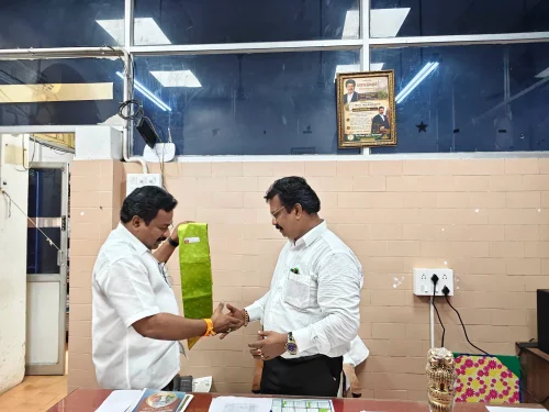 சென்னை மாநகர அரசு வழக்கறிஞராக பதவியேற்று இருக்கும். மரியாதைக்குரிய தோழர் வழக்கறிஞர் S.A. வெலிங்டன் M.A., B.Ed., D.Litt., B.L. அரசு வழக்கறிஞர் (சென்னை மாநகரம் City public prosecutor) அவர்களை நேரில் சந்தித்து மனமார்ந்த வாழ்த்துகளை தெரிவித்த போது.